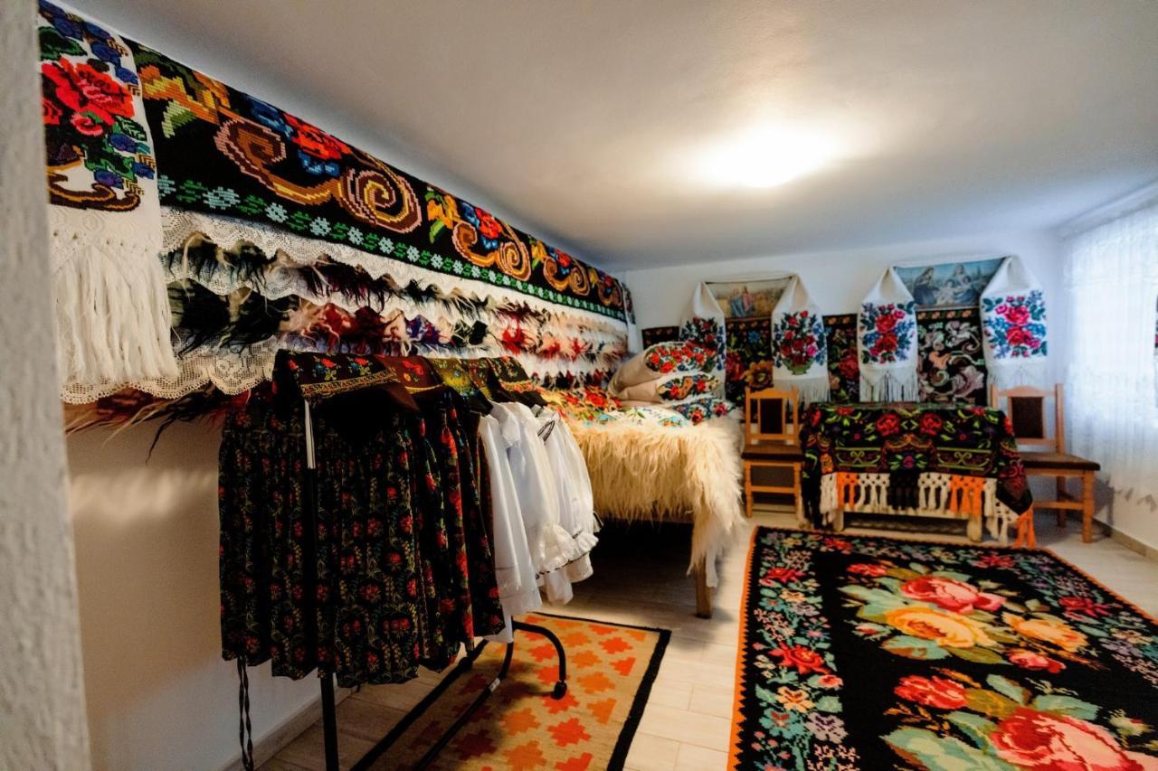 Pensiunea Hai In Maramures Birsana Экстерьер фото