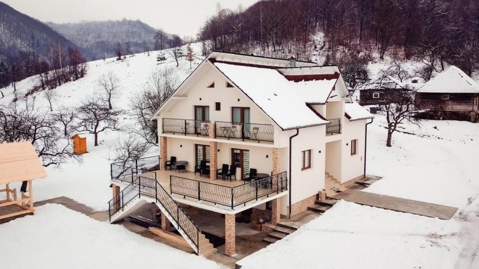 Pensiunea Hai In Maramures Birsana Экстерьер фото
